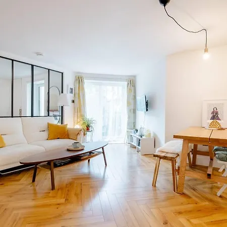 Luxury Centre Apartment